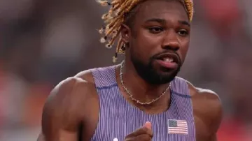 Campeonatos Mundiales de Atletismo Tokio 2025 USA Camiseta sin mangas usada por Noah Lyles en El campeón defensor Noah Lyles registra 9.95 en las eliminatorias | Campeonato Mundial de Atletismo Tokio 25