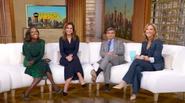 Veronica Beard Rimini Pinstripe Linen Blend Wide Leg porté par Lara Spencer comme on le voit dans Good Morning America le 22 septembre 2025