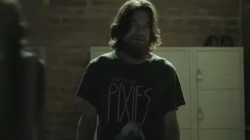 Death to the Pixies T-Shirt worn by Vince Friedken (Jason Bateman) in Black Rabbit (S01E02)