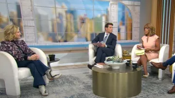 See by Chloe Blouse en soie florale portée par Brené Brown telle que vue dans CBS Mornings le 23 septembre 2025