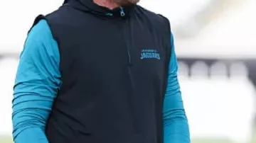 Vest worn by Liam Coen in Jaguars Head Coach Liam Coen MIC'D UP at OTAs! | Jacksonville Jaguars