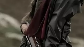 Veste de pluie (Melissa McBride) dans The Walking Dead : Daryl Dixon : Le Retour