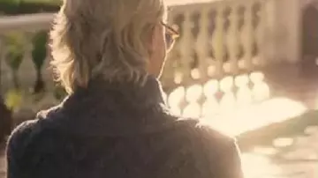 Robin Wright The Girlfriend S01 Cárdigan de punto azul usado por Laura (Robin Wright) como se ve en The Girlfriend (S01E04)