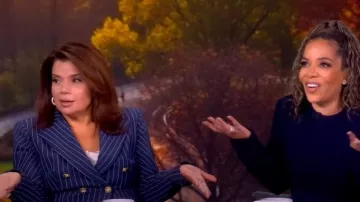 Chiara Boni La Petite Robe Goldas Chaqueta cruzada a rayas diplomáticas usada por Ana Navarro como se ve en The View el 23 de septiembre de 2025