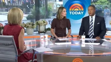 Robe Zadig & Voltaire Raos portée par Kate Snow telle que vue dans Today le 23 septembre 2025