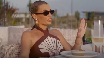 Mango Oval Sunglasses in Brown worn by Billie Faiers as seen in Sam & Billie: Sister Act (S01E06)