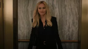 Theory Carissa Blazer worn by Bradley Jackson (Reese Witherspoon) as seen in The Morning Show (S04E02)