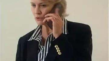 The Girlfriend Navy Double Breasted Blazer worn by Laura (Robin Wright) as seen in The Girlfriend (S01E06)