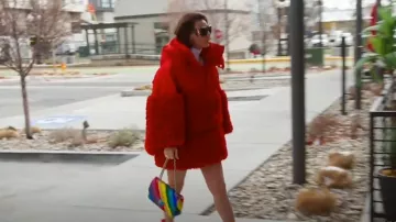 Alaïa Falda con volantes bordada usada por Bronwyn Newport como se ve en The Real Housewives of Salt Lake City (S06E02)