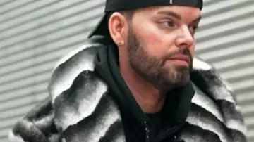 90 Day Hunt For Love 2025 Tim Malcolm Celine Sudadera con capucha usada por (Tim Malcolm) en 90 Day: Hunt For Love (S01)