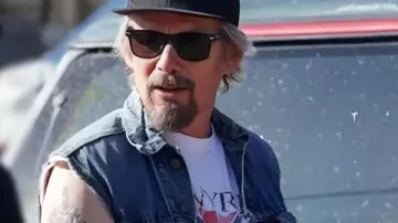 The Lowdown 2025 Chaleco de mezclilla Ethan Hawke usado por Lee Raybon (Ethan Hawke) en The Lowdown (S01)