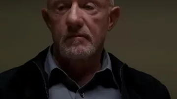 Black zipped jacket of Mike Ehrmantraut (Jonathan Banks) in Breaking Bad