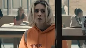 Le sweat à capuche Gen V Orange Virgin porté par Lizze Broadway dans Lizze Broadway et Jack Quaid nous donnent un BTS sur le fait d’être Emma. | Génération V