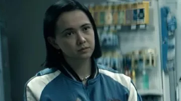 Blouson aviateur Gen V porté par Jordan Li dans Jordan Li - All Powers & Fights Scenes (Gen V S01)