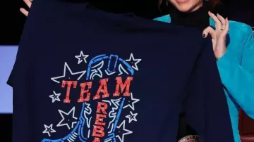 The Voice S28 Team Reba Sudadera de Reba McEntire en The Voice