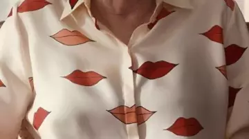Lips Printed Blouse worn by Deborah Vance (Jean Smart) in TV Series Hacks S04