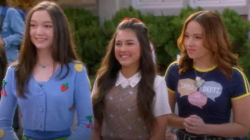 Check Wool-cashmere Pintuck Vest worn by Posey (Lumi Pollack) as seen in Electric Bloom (S01E05)