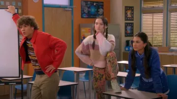 Jeans Mother Denim Bouquet usados por Tulip (Ruby Marino) como se ve en Electric Bloom (S01E06)