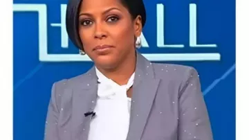 Blazer gris adornado de Tamron Hall Show usado por Tamron Hall en Tamron Hall