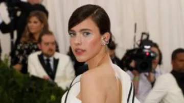 Maison Dauphin Jewelry – gold earring worn by American actress Margaret Qualley at the Costume Institute Gale in 2017, New York