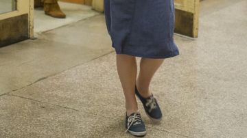 Vans authentic blue of Chloe Grace moretz in Carrie: the revenge