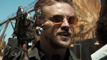 Les lunettes de soleil Ray-Ban de Donald Pierce (Boyd Holbrook) dans Logan