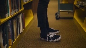 Sneakers Vans black worn by Teddy (Jack Kilmer) in Palo Alto