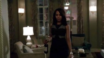 La robe d'Olivia Pope (Kerry Washington) dans Scandal S4E16