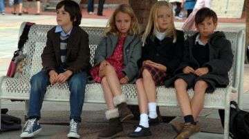 Zapatos Converse grises de Tom Invernizzi en Mes amis mes amours