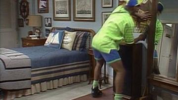 Shoes Nike Air Retro V's Will (Will Smith) in The Prince of Bel-Air S01E01