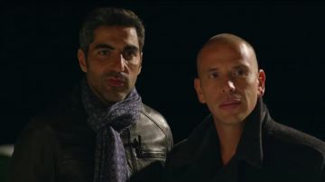The brown jacket leather David Benichou (Ary Abittan) in That is what we did to God ?