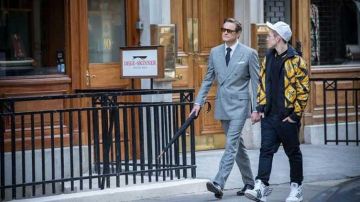 Zapatos Adidas Jeremy Scott usados por Eggsy (Taron Egerton) en Kingsman