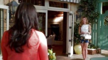 Top alice + olivia de paige collins dans royal pains S7E3