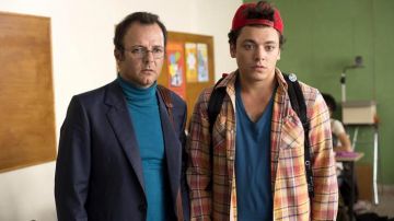 The red cap of Boulard (Kev Adams) in The Profs