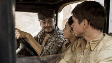 The bérêt Ferdinand (Kev Adams) in A Bag of Marbles