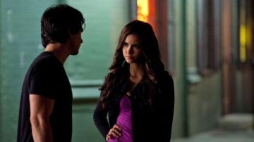 Discover outfits and fashion from Episode S2E3: on The Vampire Diaries