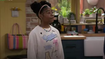 H&M Oversized Sweatshirt worn by Winter (Taylor Cora) as seen in Wizards Beyond Waverly Place (S02E01)