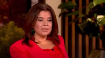 Cinq a Sept Marta Cami usado por Ana Navarro como se ve en The View el 26 de septiembre de 2025