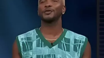 Access Hollywood 2025 Scott Evans Gilet graphique vert sarcelle