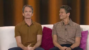 Chemise à carreaux Gucci à manches courtes portée par David Burtka, comme on le voit dans Today with Jenna & Friends le 30 septembre 2025