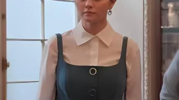 Only Murders In The Building S5 Selena Gomez Blue Vest worn by Mabel Mora (Selena Gomez) in Only Murders in the Building (S05)