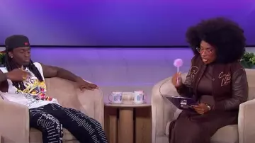 Vestido largo de cuello alto de Lexi y Lou Evangeline usado por Jennifer Hudson como se ve en The Jennifer Hudson Show el 25 de septiembre de 2025