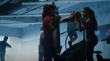 Lululemon Wunder Train High-Rise Crop 15" worn by Samantha Maroun (Odelya Halevi) as seen in Law & Order (S25E01)