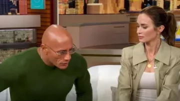 Collier à chaîne à grand motif Azlee porté par Emily Blunt tel que vu dans Good Morning America le 2 octobre 2025