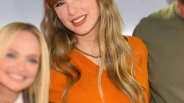 Pull Heart Radio Taylor Swift Orange