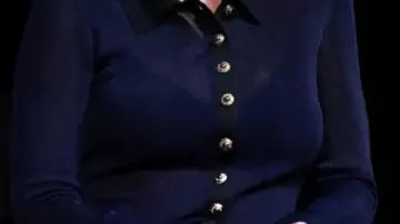 Chemise portée par Dawn Staples (Emily Blunt) dans The Smashing Machine