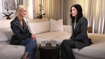 Veste Monse à double épaisseur portée par Zanna Roberts Rassi comme on le voit dans Today with Jenna & Friends le 3 octobre 2025