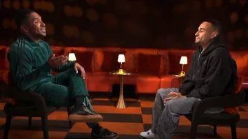 Adidas SST Adicolor Velour Track Top usado por Justin Sylvester como se ve en Today el 6 de octubre de 2025