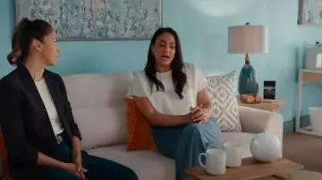 Top de manga Dolman de Whistles usado por Samora Smallwood como se ve en Hudson & Rex (S08E03)