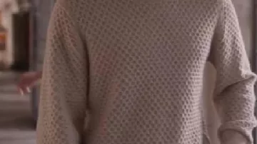 Knit Sweater worn by (Logan Lerman) in Only Murders in the Building